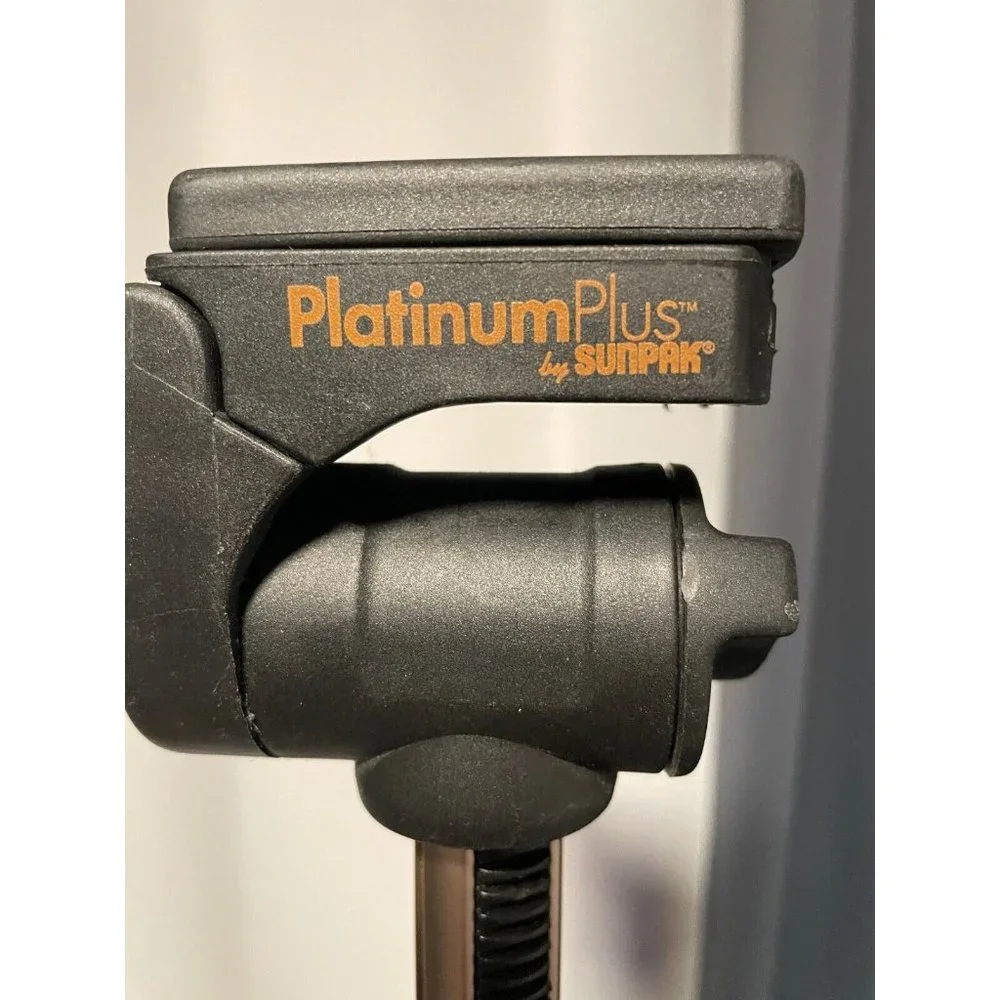 Sunpak Platinum Plus 6400 UT Tripod extends from 23